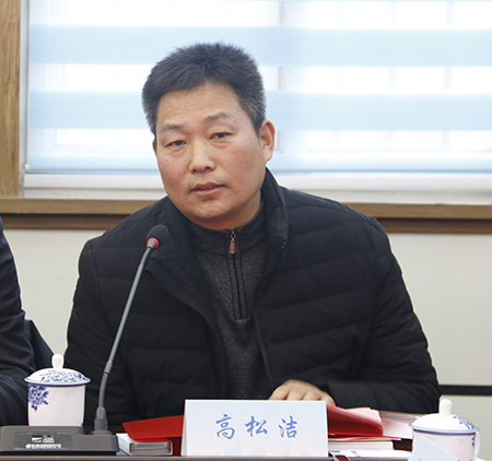 省科技廳人才處處長(cháng)高松潔在儀式上發(fā)表講話(huà)