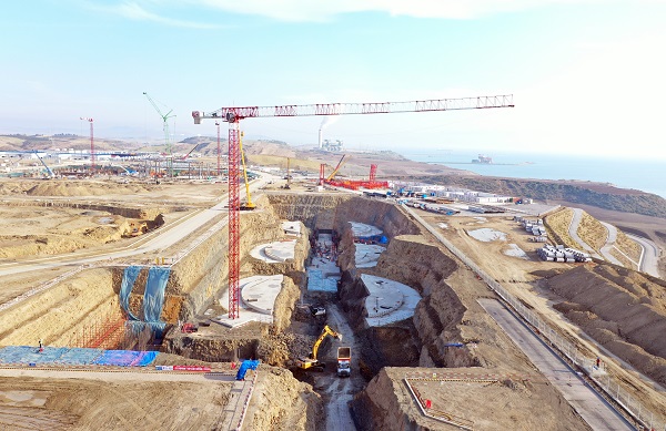 03、土耳其胡努特魯電廠(chǎng)歐羅倉基礎施工現場(chǎng).jpg