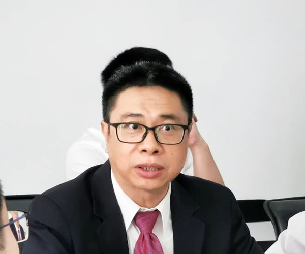 2-王天興副市長(cháng)與黃習功總經(jīng)理在會(huì )議上講話(huà).jpg