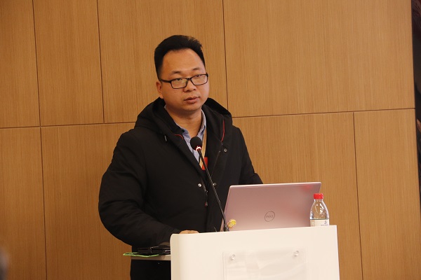 9、BIM中心副主任曾良作《BIM技術(shù)發(fā)展專(zhuān)題報告》.JPG
