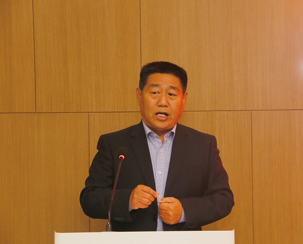 集團公司黨委書(shū)記張會(huì )民主持儀式.jpg