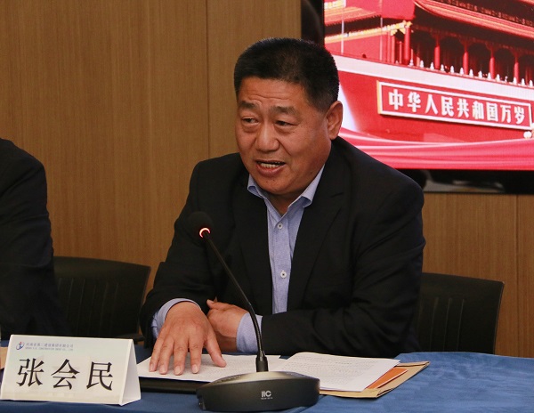 集團公司黨委書(shū)記張會(huì )民作《河南二建集團公司黨委2021年度工作報告》.jpg