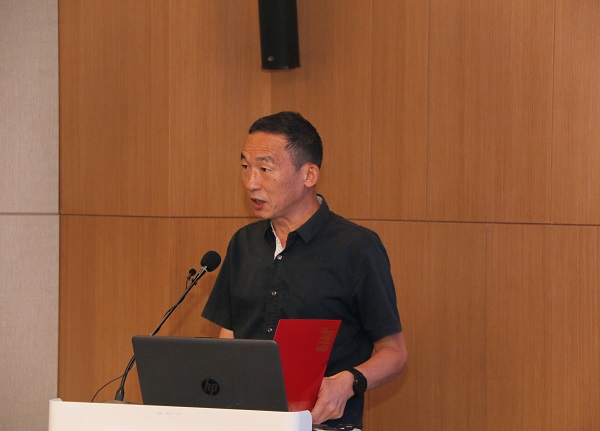 集團公司監事會(huì )主席、黨委副書(shū)記陳百斌宣讀表彰文件.jpg