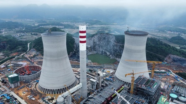 國能清遠電廠(chǎng)煙塔工程全景.jpg