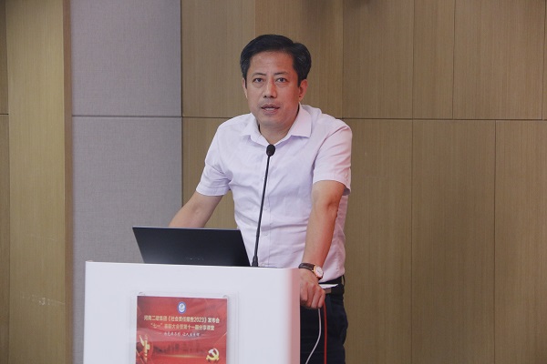 13河南省招投標協(xié)會(huì )常務(wù)副會(huì )長(cháng)兼秘書(shū)長(cháng)孫孟玉點(diǎn)評.JPG