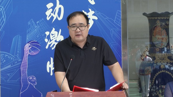 新鄉市基礎產(chǎn)業(yè)工會(huì )主席劉毅在閉幕式上致辭.jpg