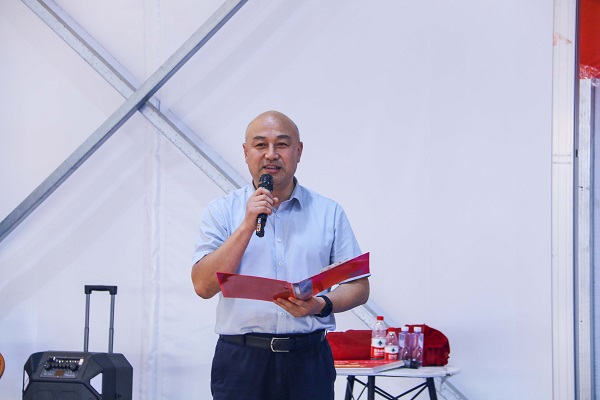 2賈書(shū)記發(fā)言.JPG