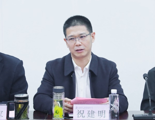 集團公司總經(jīng)理兼科協(xié)副主席祝建明在會(huì )上講話(huà).jpg